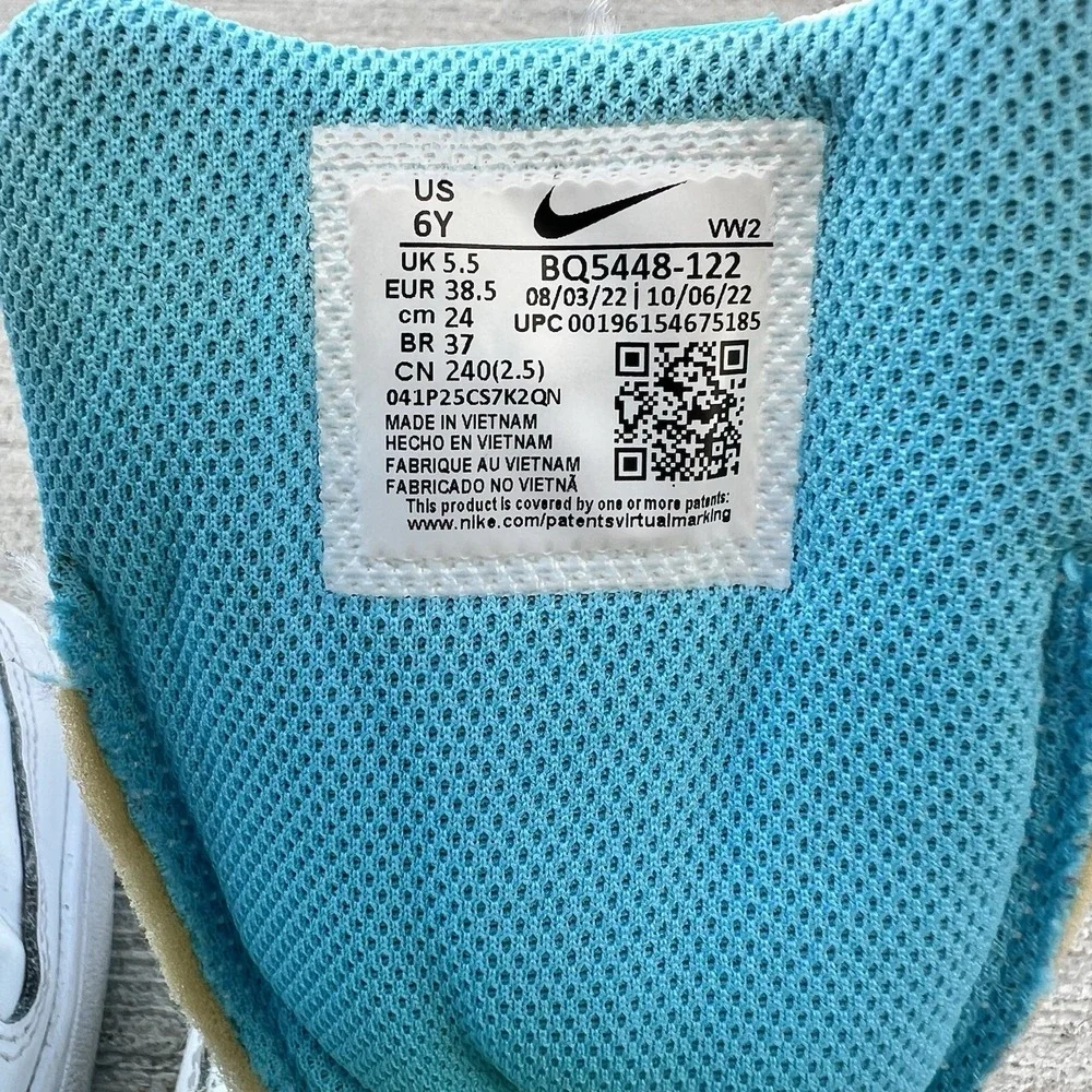 Nike Court Borough Low GS Size 6Y White Teal Volt‎ Sneaker Womens 7.5